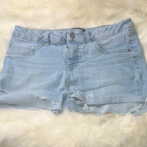 d. jeans Light Wash Frayed Hem Denim Shorts size 8 2000's vintage cut off denim